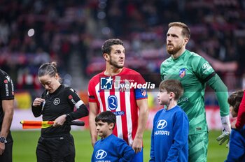 2024-01-25 - Jorge Resurreccion Merodio (Koke) and Jan Oblak of Atletico Madrid seen before the football match valid for quarter finals of the Copa del Rey tournament between Atletico Madrid and Sevilla played at Estadio Metropolitano in Madrid, Spain. - ATLETICO MADRID VS SEVILLA - SPANISH CUP - SOCCER