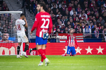 2024-01-25 - Antoine Griezmann of Atletico Madrid seen after missing a penalty during the football match valid for quarter finals of the Copa del Rey tournament between Atletico Madrid and Sevilla played at Estadio Metropolitano in Madrid, Spain. - ATLETICO MADRID VS SEVILLA - SPANISH CUP - SOCCER
