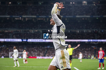 2024-02-04 - Jude Bellingham of Real Madrid seen greeting the fans during the La Liga EA Sports 2023/24 football match between Real Madrid vs Atletico Madrid at Santiago Bernabeu stadium in Madrid, Spain. - REAL MADRID VS ATLETICO MADRID - SPANISH LA LIGA - SOCCER