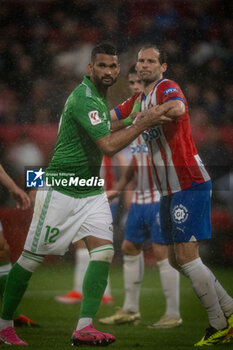 2024-03-31 - William Jose (Betis) and Daley Blind (Girona FC) during a La Liga EA Sports match between Girona FC and Real Betis at Estadio Municipal de Montilivi, in Girona, ,Spain on March 31, 2024. Photo by Felipe Mondino - GIRONA FC - REAL BETIS - SPANISH LA LIGA - SOCCER