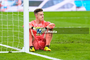 2024-04-21 - Marc-Andre ter Stegen of FC Barcelona looks dejected after the goal scored by Jude Bellingham of Real Madrid during the Spanish championship La Liga football match between Real Madrid and FC Barcelona on April 21, 2024 at Santiago Bernabeu stadium in Madrid, Spain - FOOTBALL - SPANISH CHAMP - REAL MADRID V FC BARCELONA - SPANISH LA LIGA - SOCCER