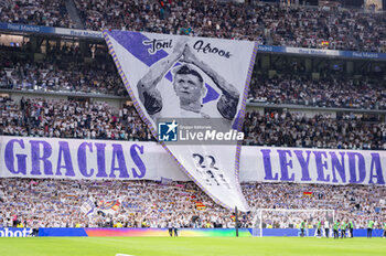 2024-05-25 - The Real Madrid fans choreography in tribute of Toni Kroos of Real Madrid during the La Liga EA Sports 2023/24 football match between Real Madrid vs Real Betis at Estadio Santiago Bernabeu on May 25, 2024 in Madrid, Spain. - REAL MADRID VS REAL BETIS - SPANISH LA LIGA - SOCCER