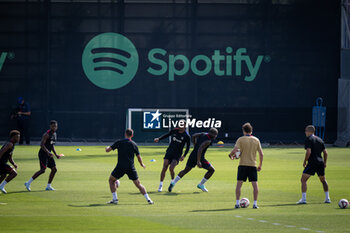 2024-07-19 - Julian Araujo (FC Barcelona) controls the ball during a FC Barcelona training session at Ciutat Esportiva Joan Gamper in Barcelona, Spain, on July 19 2024. Photo by Felipe Mondino - FC BARCLEONA TRAINING SESSION - SPANISH LA LIGA - SOCCER