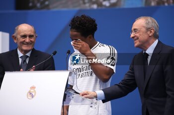 2024-07-27 - Real Madrid present their new player Endrick at the Santiago Bernabeu, Madrid 27 July 2024 Cordon Press - REAL MADRID ENDRICK - SPANISH LA LIGA - SOCCER