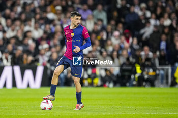 2024-10-26 - Pedro Gonzalez "Pedri" of FC Barcelona during the Spanish championship La Liga football match between Real Madrid CF and FC Barcelona on 26 October 2024 at Santiago Bernabeu stadium in Madrid, Spain - FOOTBALL - SPANISH CHAMP - REAL MADRID V FC BARCELONA - SPANISH LA LIGA - SOCCER