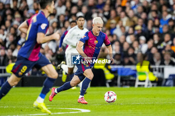 2024-10-26 - Dani Olmo of FC Barcelona during the Spanish championship La Liga football match between Real Madrid CF and FC Barcelona on 26 October 2024 at Santiago Bernabeu stadium in Madrid, Spain - FOOTBALL - SPANISH CHAMP - REAL MADRID V FC BARCELONA - SPANISH LA LIGA - SOCCER