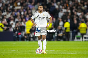 2024-10-26 - Kylian Mbappe of Real Madrid during the Spanish championship La Liga football match between Real Madrid CF and FC Barcelona on 26 October 2024 at Santiago Bernabeu stadium in Madrid, Spain - FOOTBALL - SPANISH CHAMP - REAL MADRID V FC BARCELONA - SPANISH LA LIGA - SOCCER