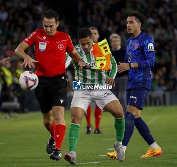 2024-10-27 - La Liga EA Sports soccer match Betis vs Atletico de Madrid at Benito Villamarin Stadium in Sevilla, Spain 27 October 2024 27/10/2024 SEVILLA JORNADA11 LIGA 1ª DIVISION ESTADIO BENITO VILLAMARIN 900/Cordon Press - LA LIGA: BETIS VS ATLETICO DE MADRID - SPANISH LA LIGA - SOCCER