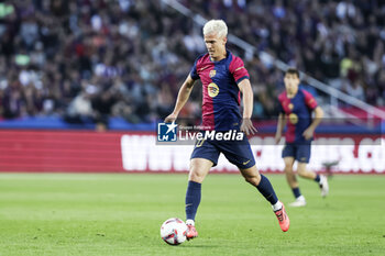 2024-11-03 - Dani Olmo of FC Barcelona during the Spanish championship La Liga football match between FC Barcelona and RCD Espanyol on 3 November 2024 at Estadi Olímpic Lluís Companys in Barcelona, Spain - FOOTBALL - SPANISH CHAMP - BARCELONA V ESPANYOL - SPANISH LA LIGA - SOCCER