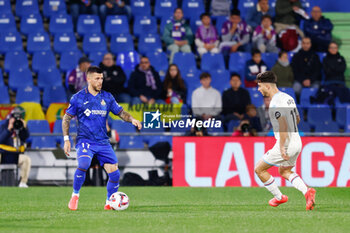 2024-11-22 - Carles Perez of Getafe CF during the Spanish championship La Liga football match between Getafe CF and Real Valladolid on November 22, 2024 at Coliseum de Getafe stadium in Getafe, Spain - FOOTBALL - SPANISH CHAMP - GETAFE V VALLADOLID - SPANISH LA LIGA - SOCCER