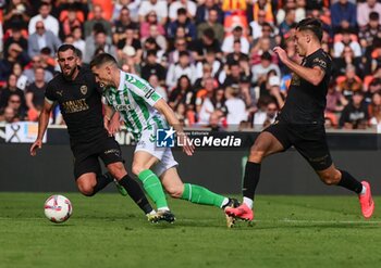 2024-11-23 - Spainish La Liga EA Sports soccer match Valencia vs Betis at Mestalla stadium in Valencia, Spain 23 November 2024 900/Cordon Press - LA LIGA: VALENCIA VS BETIS - SPANISH LA LIGA - SOCCER