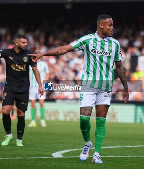 2024-11-23 - Spainish La Liga EA Sports soccer match Valencia vs Betis at Mestalla stadium in Valencia, Spain 23 November 2024 900/Cordon Press - LA LIGA: VALENCIA VS BETIS - SPANISH LA LIGA - SOCCER