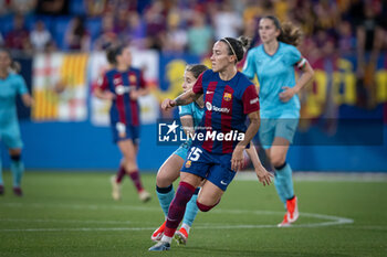 2024-05-10 - Lucy Bronze (FC Barcelona) controls the ball during a Liga F match between FC Barcelona Fem and Ahtletic Club Fem at Estadi Johan Cruyff, in Barcelona, ,Spain on May 10, 2024. Photo by Felipe Mondino - FC BARCELONA FEM - ATHLETIC CLUB FEM - SPANISH PRIMERA DIVISION WOMEN - SOCCER