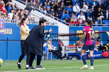 2024-11-24 - The coach of FC Barcelona Pere Romeu y Aitana Bonmati during the Spanish championship La ligaF football match between FC Barcelona and Tenerife on November 24 at Johan Cruyff stadium in Barcelona, Spain - BARCELONA WOMEN VS TENERIFE - SPANISH PRIMERA DIVISION WOMEN - SOCCER