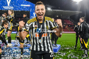 2024-01-07 - Caruso of Juventus celebrates the victory after Women's Italian Supercup match between Juventus Women vs AS Roma Women on 7 January 2023 at the Stadio Giovanni Zini, Cremona - AS ROMA VS JUVENTUS FC - WOMEN SUPERCOPPA - SOCCER