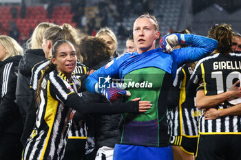 2024-01-07 - Estelle Cascarino (Juventus Women) and Pauline Peyraud-Magnin (Juventus Women) celebrate celebrate the victory of the Italian Super Cup - AS ROMA VS JUVENTUS FC - WOMEN SUPERCOPPA - SOCCER