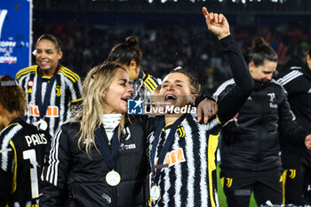 2024-01-07 - Martina Rosucci (Juventus Women) and Cristiana Girelli (Juventus Women) celebrate the victory of the Italian Super Cup - AS ROMA VS JUVENTUS FC - WOMEN SUPERCOPPA - SOCCER