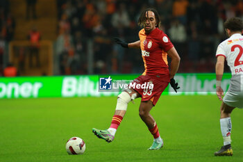 2024-01-15 - Boey passing the ball during Galatasaray Kayserispor at the Rams Park in Istanbul, Turkey 15-01-2024 - GALATASARAY VS KAYSERISPOR - TURKISH SUPER LEAGUE - SOCCER
