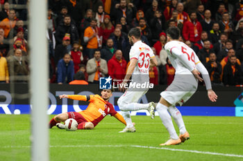 2024-01-15 - Dries Mertens pass the ball during Galatasaray Kayserispor at the Rams Park in Istanbul, Turkey 15-01-2024 - GALATASARAY VS KAYSERISPOR - TURKISH SUPER LEAGUE - SOCCER