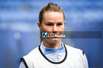 2024-02-22 - Amandine HENRY of France during the training of the French team on February 22, 2024 prior to the UEFA Women's Nations League 2024, Semi-finals football match between France and Germany on February 23, 2024 at Groupama stadium in Decines-Charpieu near Lyon, France - FOOTBALL - WOMEN'S NATIONS LEAGUE - FRANCE V GERMANY - TRAINING AND PRESS CONFERENCE - UEFA NATIONS LEAGUE - SOCCER