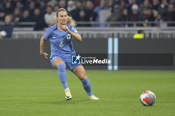 2024-02-23 - Amandine Henry of France during the UEFA Women's Nations League, Semi-final football match between France and Germany on February 23, 2024 at Groupama Stadium in Decines-Charpieu near Lyon, France - FOOTBALL - WOMEN'S NATIONS LEAGUE - FRANCE V GERMANY - UEFA NATIONS LEAGUE - SOCCER