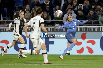 2024-02-23 - Selma Bacha of France, left Svenja Huth of Germany during the UEFA Women's Nations League, Semi-final football match between France and Germany on February 23, 2024 at Groupama Stadium in Decines-Charpieu near Lyon, France - FOOTBALL - WOMEN'S NATIONS LEAGUE - FRANCE V GERMANY - UEFA NATIONS LEAGUE - SOCCER