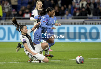 2024-02-23 - Grace Geyoro of France, left Lena Oberdorf of Germany during the UEFA Women's Nations League, Semi-final football match between France and Germany on February 23, 2024 at Groupama Stadium in Decines-Charpieu near Lyon, France - FOOTBALL - WOMEN'S NATIONS LEAGUE - FRANCE V GERMANY - UEFA NATIONS LEAGUE - SOCCER