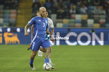 2024-10-14 - Federico Dimarco of Italy play the ball during Italy vs Israel, matchday 4 of League A of Uefa Nations League 2025, game at Bluenergy stadium - stadio Friuli in Udine (UD), Italy, on October 14, 2024. - ITALY VS ISRAEL - UEFA NATIONS LEAGUE - SOCCER