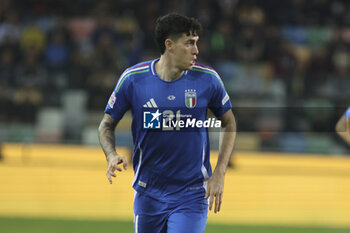 2024-10-14 - Alessandro Bastoni of Italy looks during Italy vs Israel, matchday 4 of League A of Uefa Nations League 2025, game at Bluenergy stadium - stadio Friuli in Udine (UD), Italy, on October 14, 2024. - ITALY VS ISRAEL - UEFA NATIONS LEAGUE - SOCCER