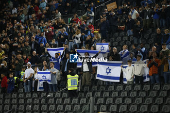 2024-10-14 - Israel fans show their support  during Italy vs Israel, matchday 4 of League A of Uefa Nations League 2025, game at Bluenergy stadium - stadio Friuli in Udine (UD), Italy, on October 14, 2024. - ITALY VS ISRAEL - UEFA NATIONS LEAGUE - SOCCER