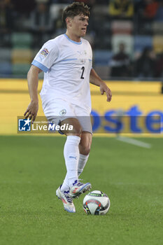 2024-10-14 - Ilay Feingold of Israel play the ball during Italy vs Israel, matchday 4 of League A of Uefa Nations League 2025, game at Bluenergy stadium - stadio Friuli in Udine (UD), Italy, on October 14, 2024. - ITALY VS ISRAEL - UEFA NATIONS LEAGUE - SOCCER