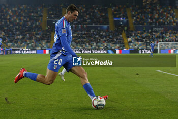 2024-10-14 - Andrea Cambiasso of Italy play the ball during Italy vs Israel, matchday 4 of League A of Uefa Nations League 2025, game at Bluenergy stadium - stadio Friuli in Udine (UD), Italy, on October 14, 2024. - ITALY VS ISRAEL - UEFA NATIONS LEAGUE - SOCCER