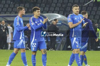 2024-10-14 - Italy players celebrate the victory at the end of Italy vs Israel, matchday 4 of League A of Uefa Nations League 2025, game at Bluenergy stadium - stadio Friuli in Udine (UD), Italy, on October 14, 2024. - ITALY VS ISRAEL - UEFA NATIONS LEAGUE - SOCCER