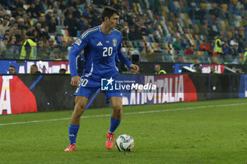 2024-10-14 - Andrea Cambiasso of Italy play the ball during Italy vs Israel, matchday 4 of League A of Uefa Nations League 2025, game at Bluenergy stadium - stadio Friuli in Udine (UD), Italy, on October 14, 2024. - ITALY VS ISRAEL - UEFA NATIONS LEAGUE - SOCCER