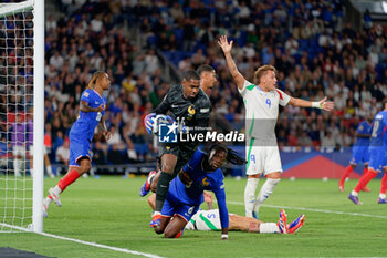 2024-09-06 - Mike Maignan of France - FRANCE VS ITALY - UEFA NATIONS LEAGUE - SOCCER