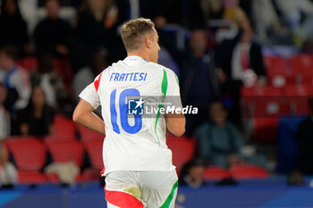 2024-09-06 - Davide Frattesi of Italy celebrates after scoring a goal - FRANCE VS ITALY - UEFA NATIONS LEAGUE - SOCCER