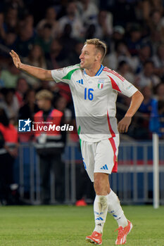 2024-09-06 - Davide Frattesi of Italy celebrates after scoring a goal - FRANCE VS ITALY - UEFA NATIONS LEAGUE - SOCCER