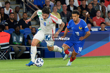 2024-09-06 - Sandro Tonali of Italy in action against Warren Zaire-Emery of France - FRANCE VS ITALY - UEFA NATIONS LEAGUE - SOCCER