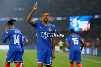 2024-09-06 - Bradley Barcola of France celebrates after scoring a goal - FRANCE VS ITALY - UEFA NATIONS LEAGUE - SOCCER