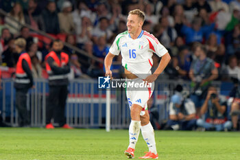 2024-09-06 - Davide Frattesi of Italy celebrates after scoring a goal - FRANCE VS ITALY - UEFA NATIONS LEAGUE - SOCCER