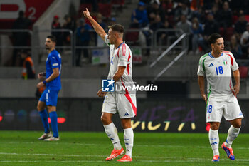 2024-09-09 - Happiness of Davide Frattesi (Italy) after scores a goal during the UEFA Nations League match between Italy vs. Israele on 9th September 2024 at the Bozsik Arena stadium in Budapest, Hungary - ISRAEL VS ITALY - UEFA NATIONS LEAGUE - SOCCER