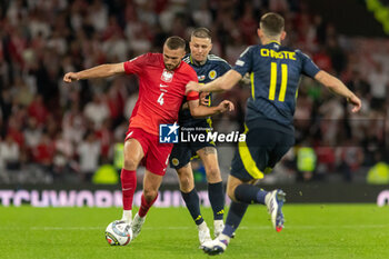 2024-09-05 - Sebastian Walukiewicz of Poland during the UEFA Nations League match between Scotland and Poland. The National Stadium, Hampden Park, Glasgow, Scotland. 05/09/2024. Photo Colin Poultney /ProSportsImages / DPPI - FOOTBALL - UEFA NATIONS LEAGUE - SCOTLAND V POLAND - UEFA NATIONS LEAGUE - SOCCER