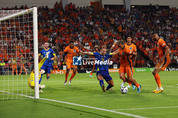 2024-09-07 - Xavi Simons of Netherlands shoots the ball during the UEFA Nations League match between Netherlands and Bosnia & Herzegovina at Philips Stadion on September 7, 2024 in Eindhoven, Netherlands - FOOTBALL - NATIONS LEAGUE - NETHERLANDS V BOSNIA - UEFA NATIONS LEAGUE - SOCCER