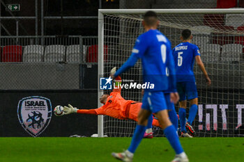 2024-10-10 - Omri Glazer (Israel) saves the ball during the UEFA Nations League match between Israel vs. France on 10th October 2024 at the Bozsik Arena stadium in Budapest, Hungary - ISRAEL VS FRANCE - UEFA NATIONS LEAGUE - SOCCER