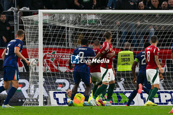 2024-10-11 - Denzel Dumfries (Netherlands) scores a goal during the UEFA Nations League match between Hungary vs. Holland on 11th October 2024 at the Puskas Arena stadium in Budapest, Hungary - HUNGARY VS NETHERLANDS - UEFA NATIONS LEAGUE - SOCCER