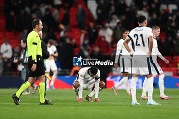 2024-10-10 - Jude Bellingham (8) of England looks dejected at full time after Greece won 1-2 during the UEFA Nations League, League B, Group B2 football match between England and Greece on 10 October 2024 at Wembley Stadium in London, England - FOOTBALL - UEFA NATIONS LEAGUE - ENGLAND V GREECE - UEFA NATIONS LEAGUE - SOCCER