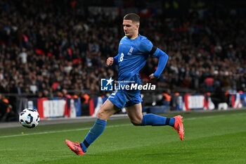 2024-10-10 - Christos Tzolis (8) of Greece during the UEFA Nations League, League B, Group B2 football match between England and Greece on 10 October 2024 at Wembley Stadium in London, England - FOOTBALL - UEFA NATIONS LEAGUE - ENGLAND V GREECE - UEFA NATIONS LEAGUE - SOCCER