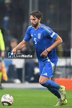 17/11/2024 - Manuel Locatelli of Italy during the Group A2 - UEFA NATIONS LEAGUE 2024 match between Italy and France on 17 of November 2024 at Giuseppe Meazza San Siro Siro stadium in Milan, Italy. - ITALY VS FRANCE - UEFA NATIONS LEAGUE - CALCIO