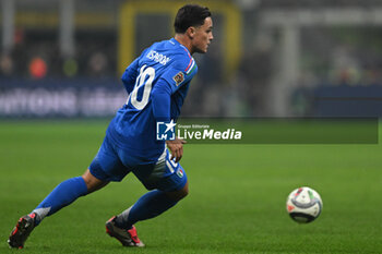 17/11/2024 - Giacomo Raspadori of Italy during the Group A2 - UEFA NATIONS LEAGUE 2024 match between Italy and France on 17 of November 2024 at Giuseppe Meazza San Siro Siro stadium in Milan, Italy. - ITALY VS FRANCE - UEFA NATIONS LEAGUE - CALCIO