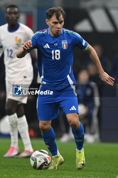 17/11/2024 - Nicolo Barella of Italy during the Group A2 - UEFA NATIONS LEAGUE 2024 match between Italy and France on 17 of November 2024 at Giuseppe Meazza San Siro Siro stadium in Milan, Italy. - ITALY VS FRANCE - UEFA NATIONS LEAGUE - CALCIO